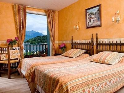 Logis Hotel Les Cimes Argelès-Gazost Exteriér fotografie